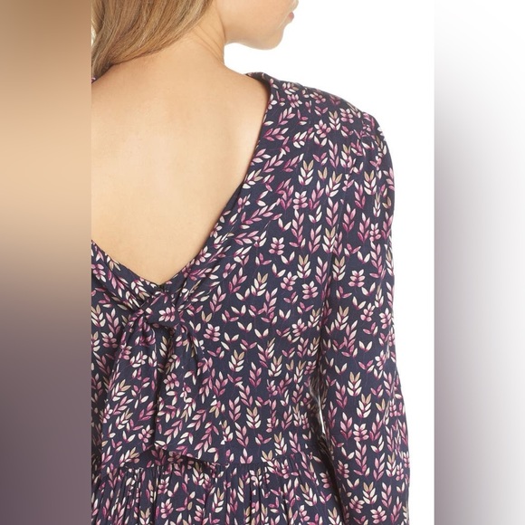 Gal Meets Glam - Beth - Picture 3 of 7